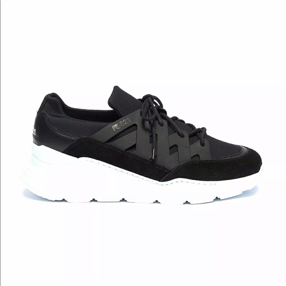 Ps821 black leather platform sneakers